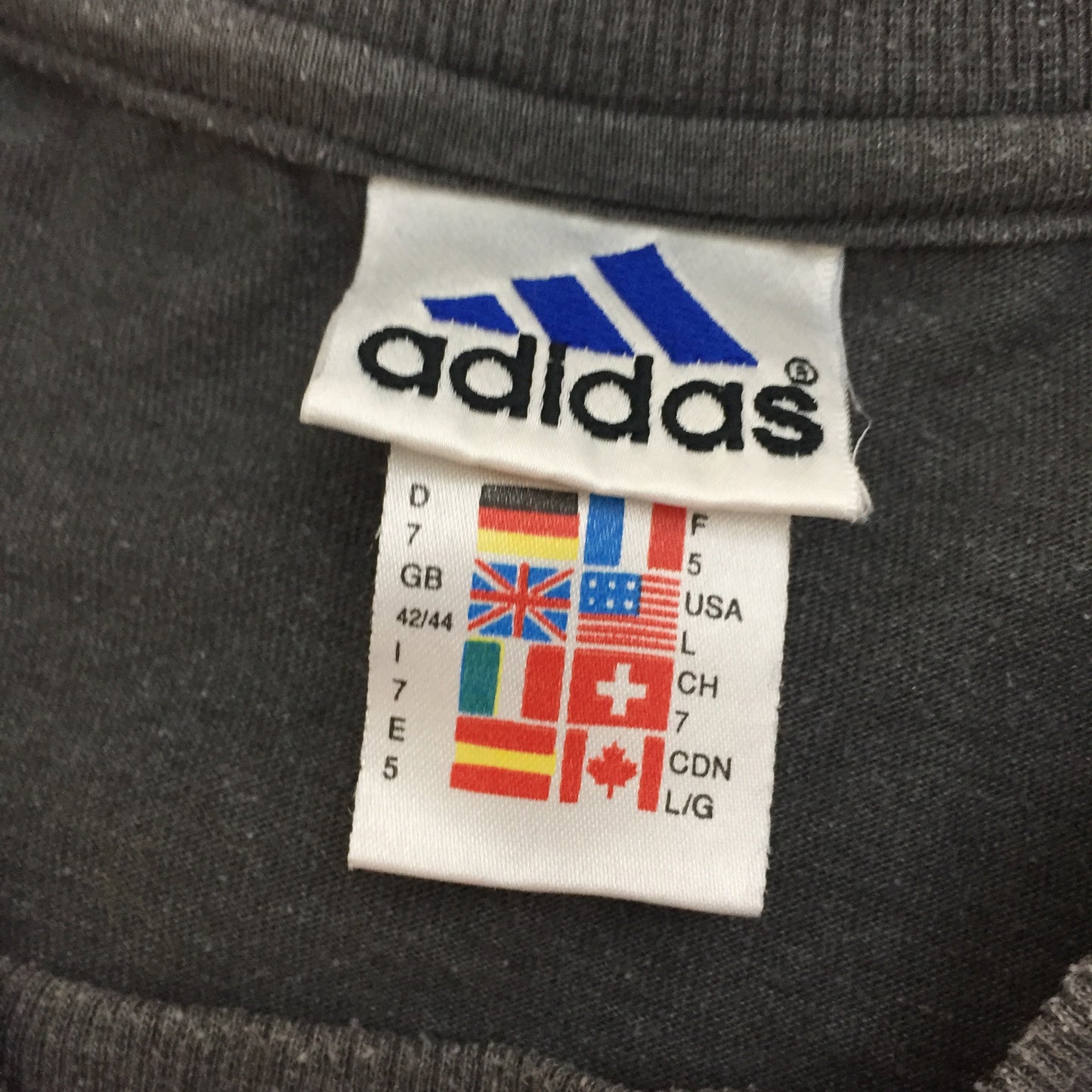 0035 Adidas Vintage 90´s T-Shirt