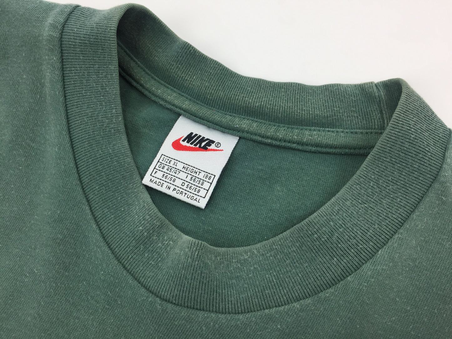 0552 Nike Vintage 90s Logo T-Shirt