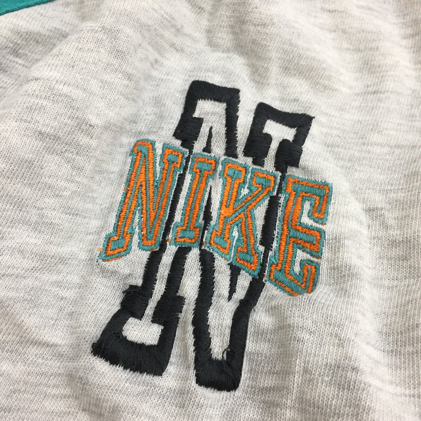 0086 Nike Vintage Button Shirt