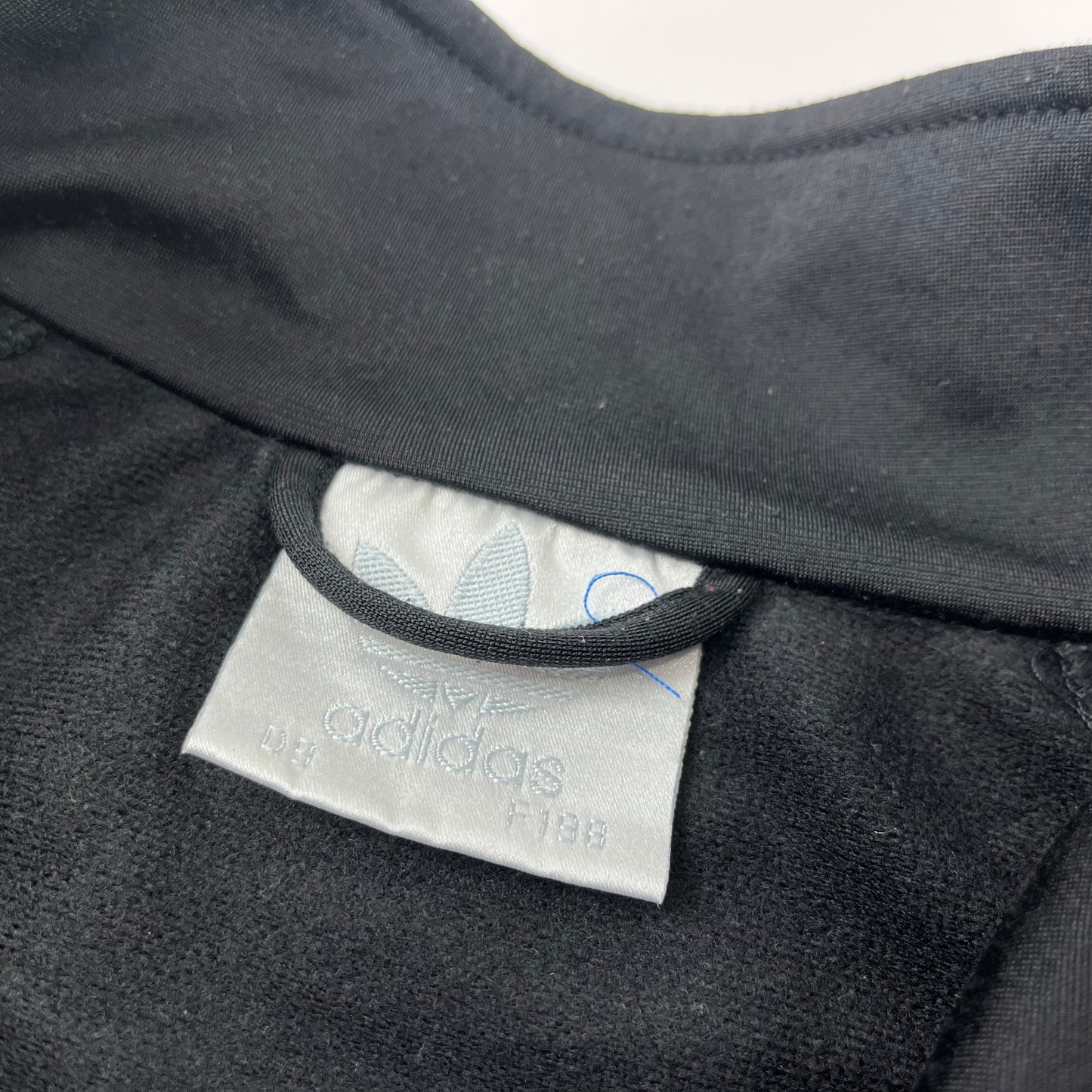 0630 Adidas Vintage 90s Tracktop