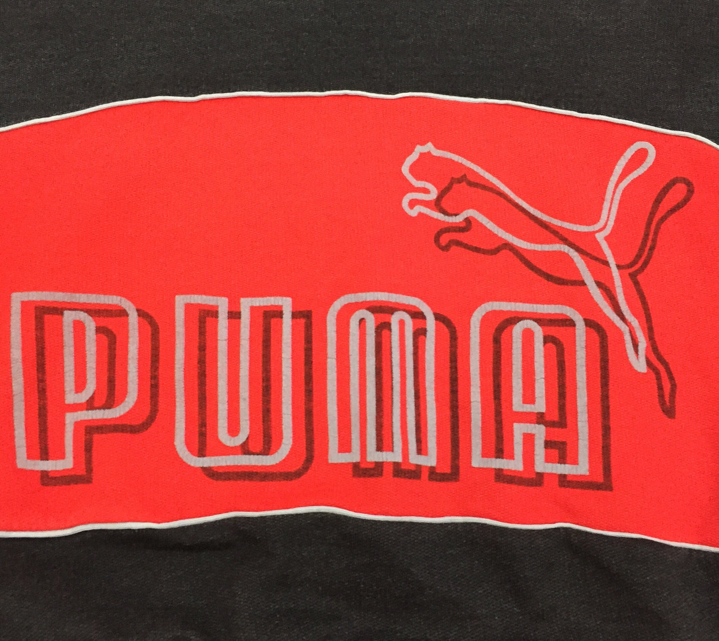 0210 Puma Vintage Logo Sweater