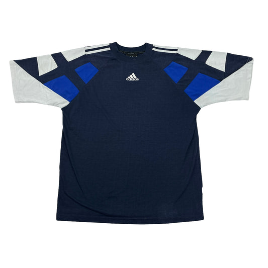 0832 Adidas Vintage 90s Tshirt