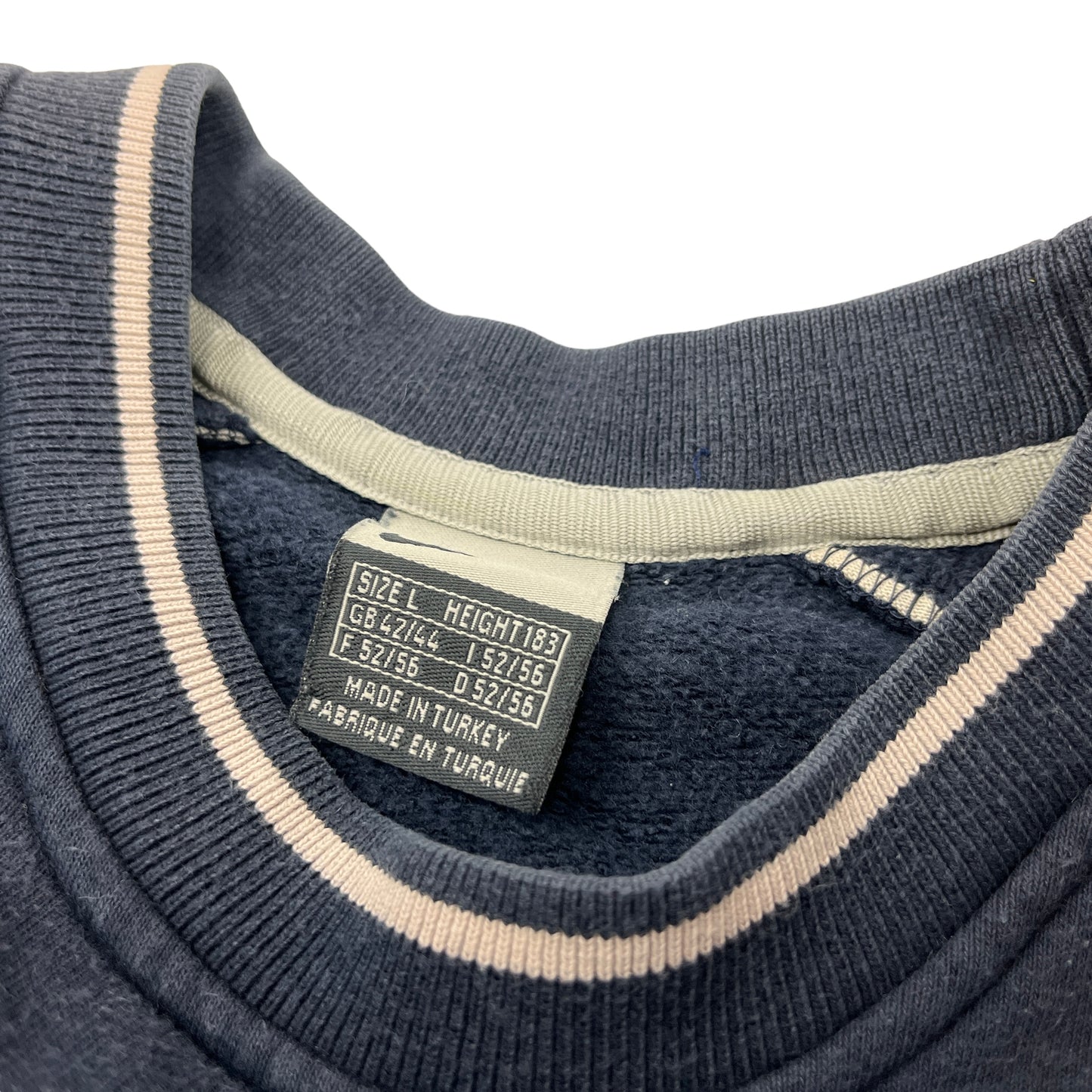01131 Nike 90s Sweater