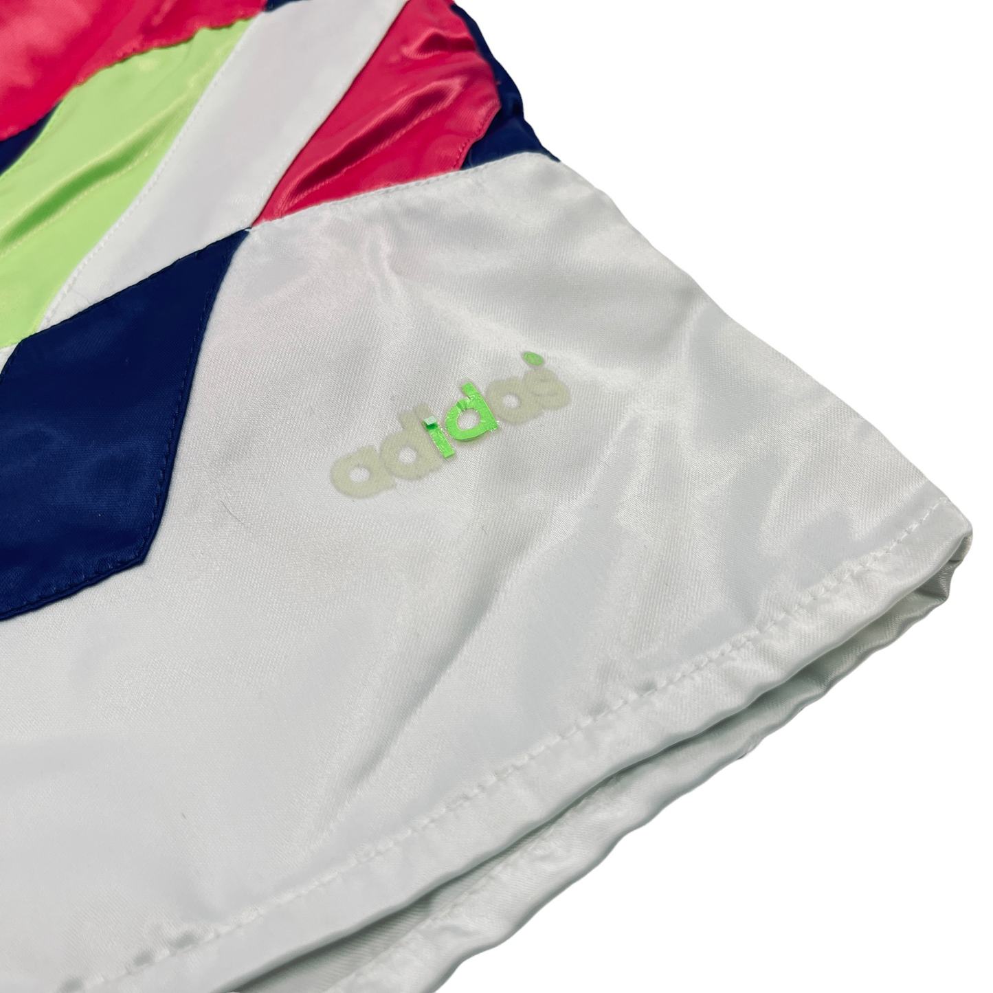 0851 Adidas Vintage 80s shiny Trackshorts