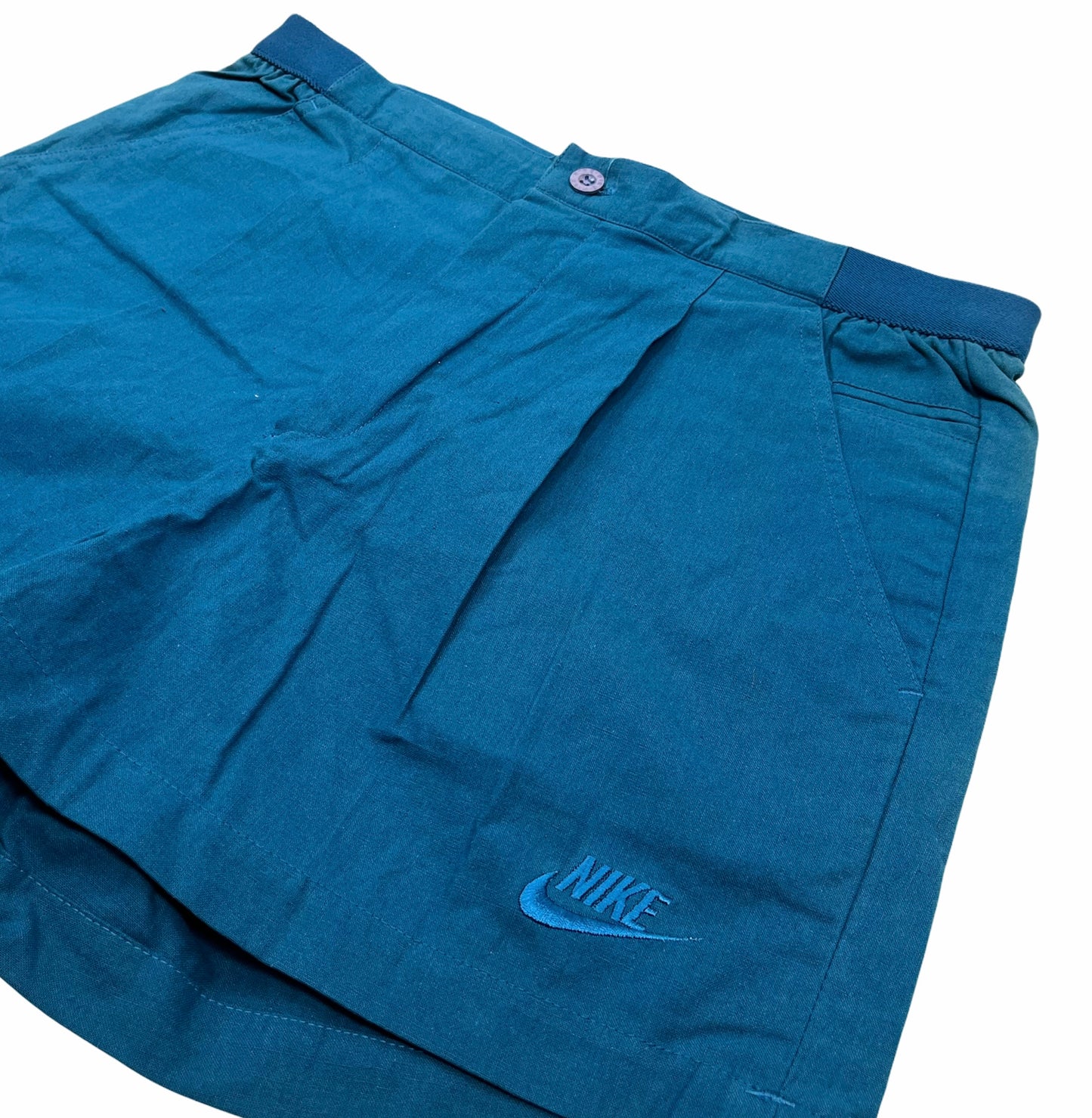 0642 Nike Vintage 80s Challenge Court Tennis Shorts