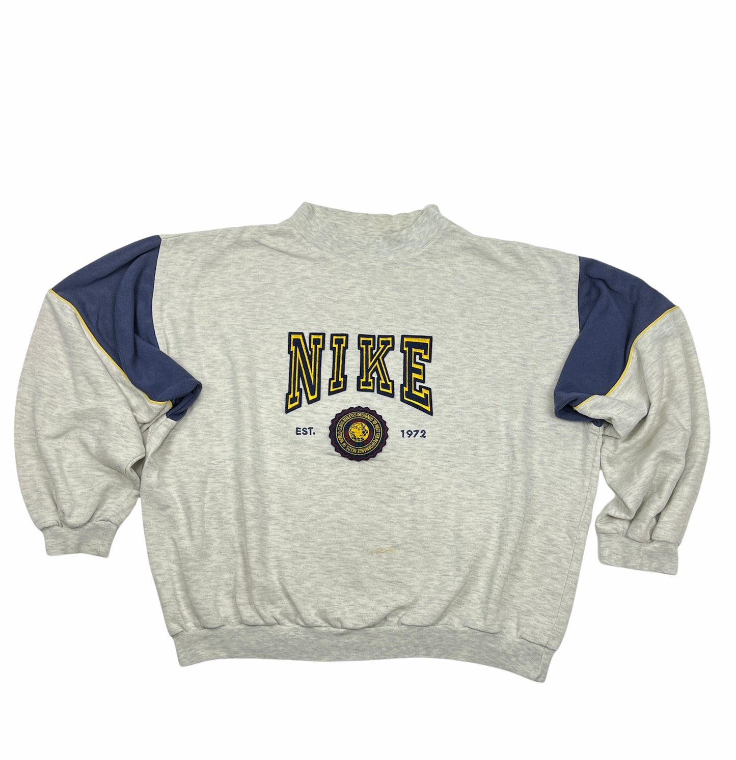 0681 Nike Vintage Global Sports&Fitness Sweater