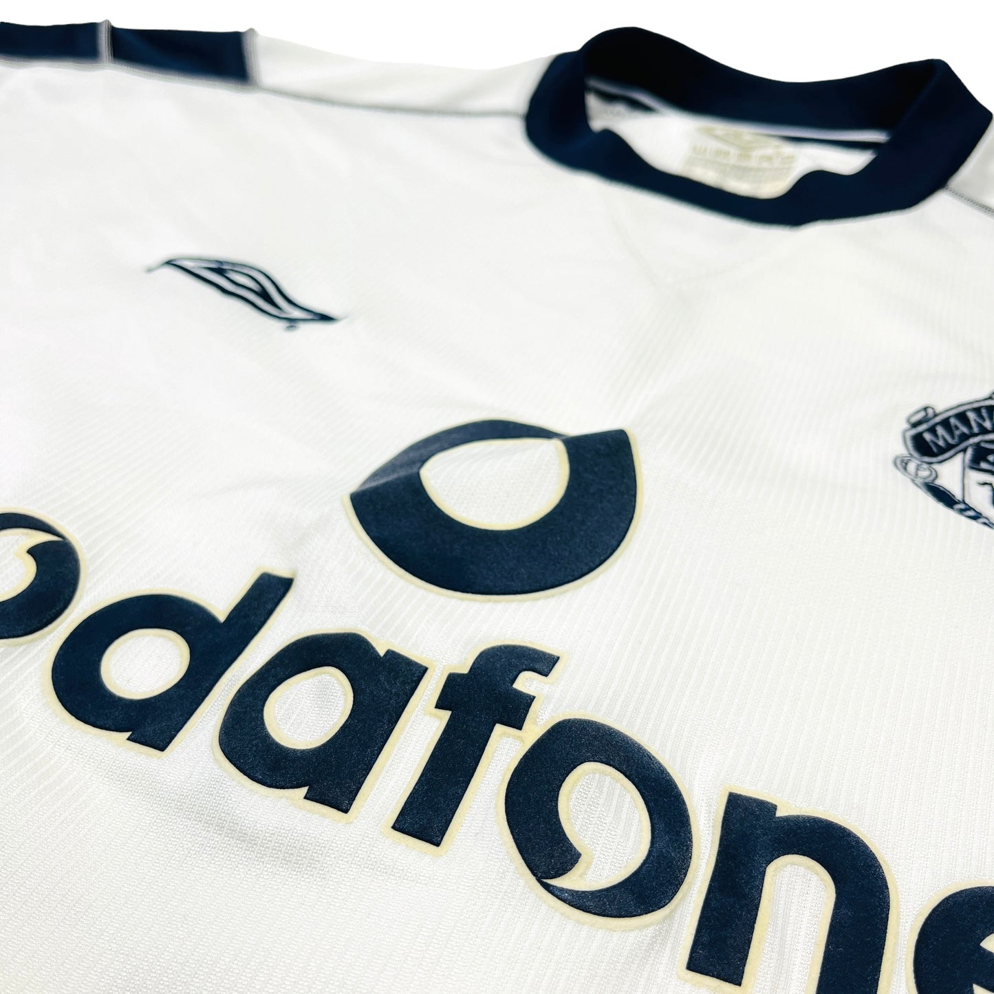 01212 Umbro Manchester United 99/00 Away Jersey