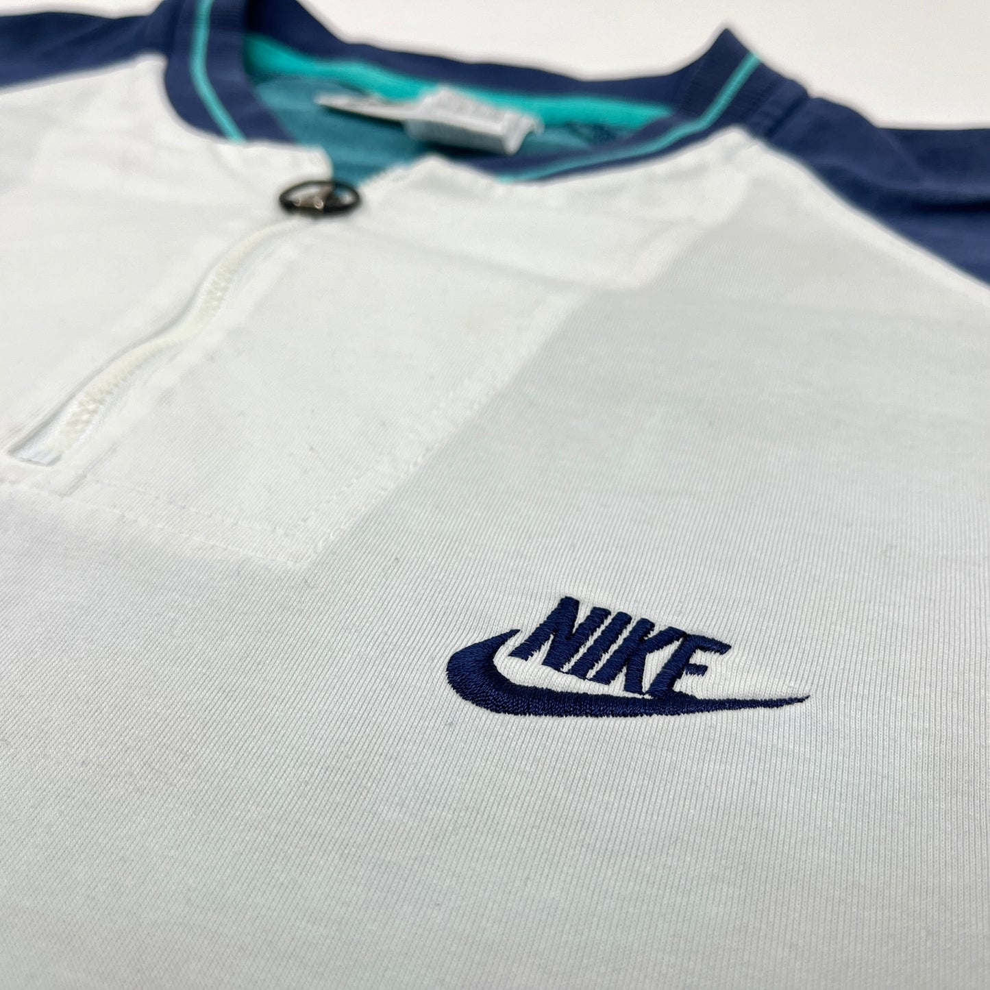 0808 Nike Nike 90s Challenge Court Tennis Poloshirt
