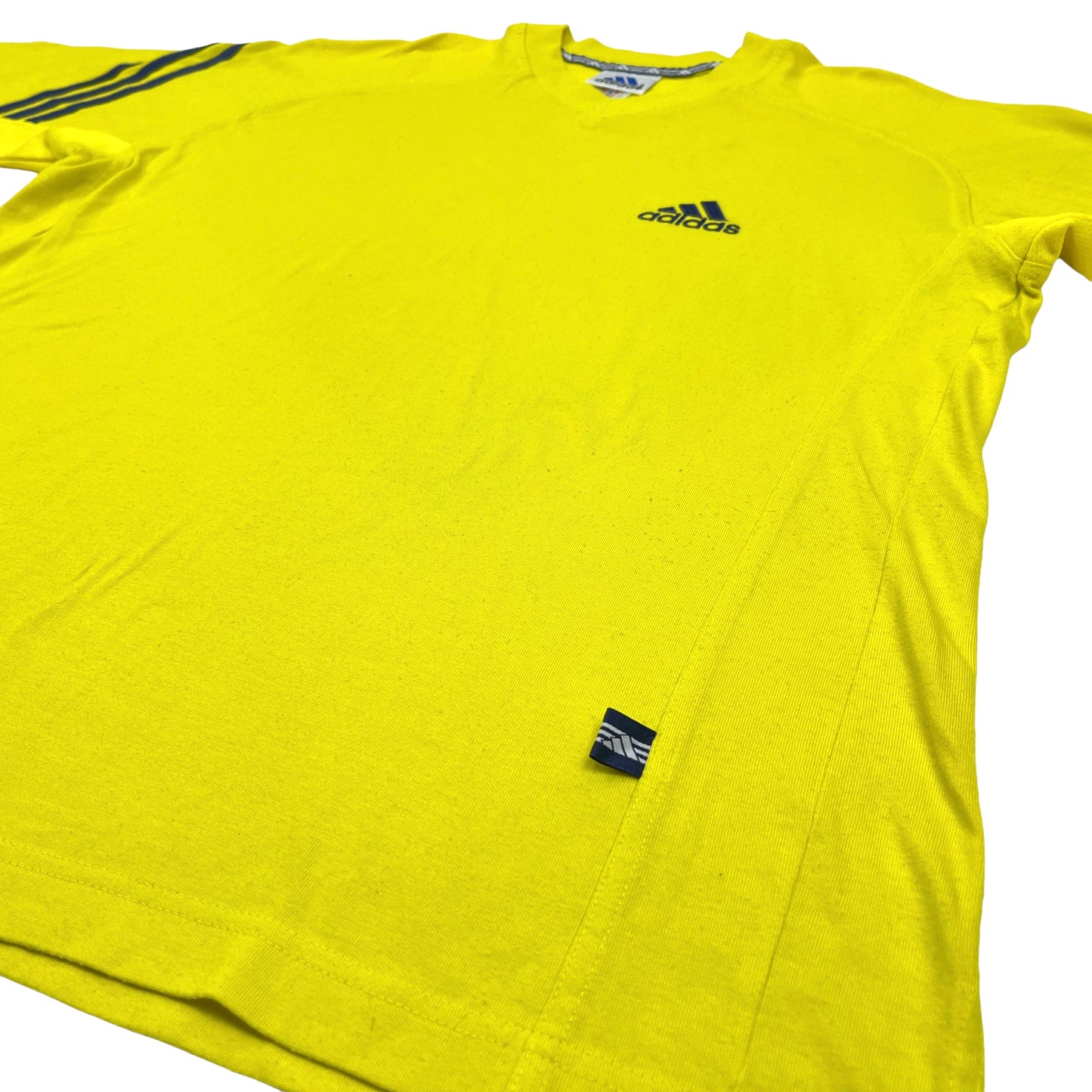 0858 Adidas Vintage 90s Tshirt