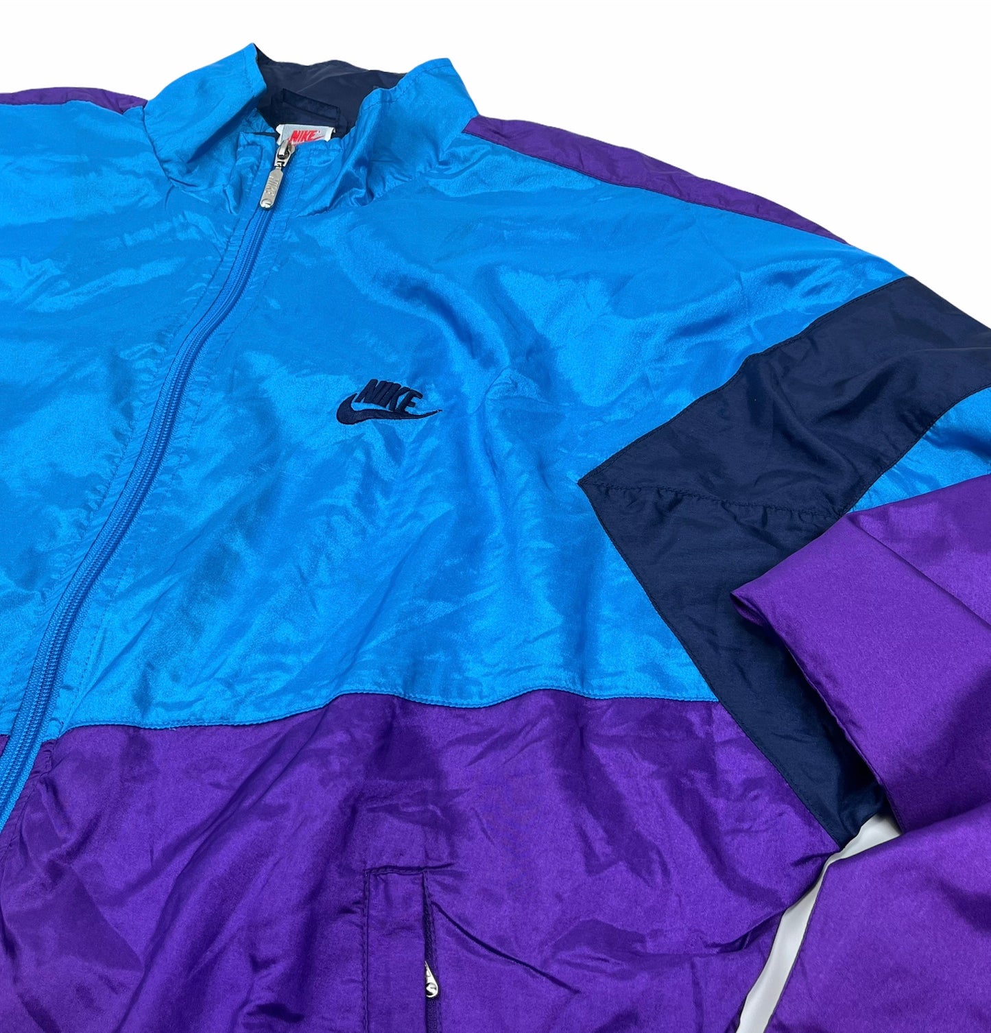 0624 Nike Vintage 80s international Tracktop