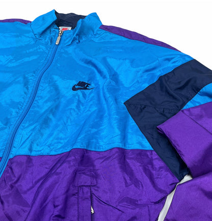 0624 Nike Vintage 80s international Tracktop