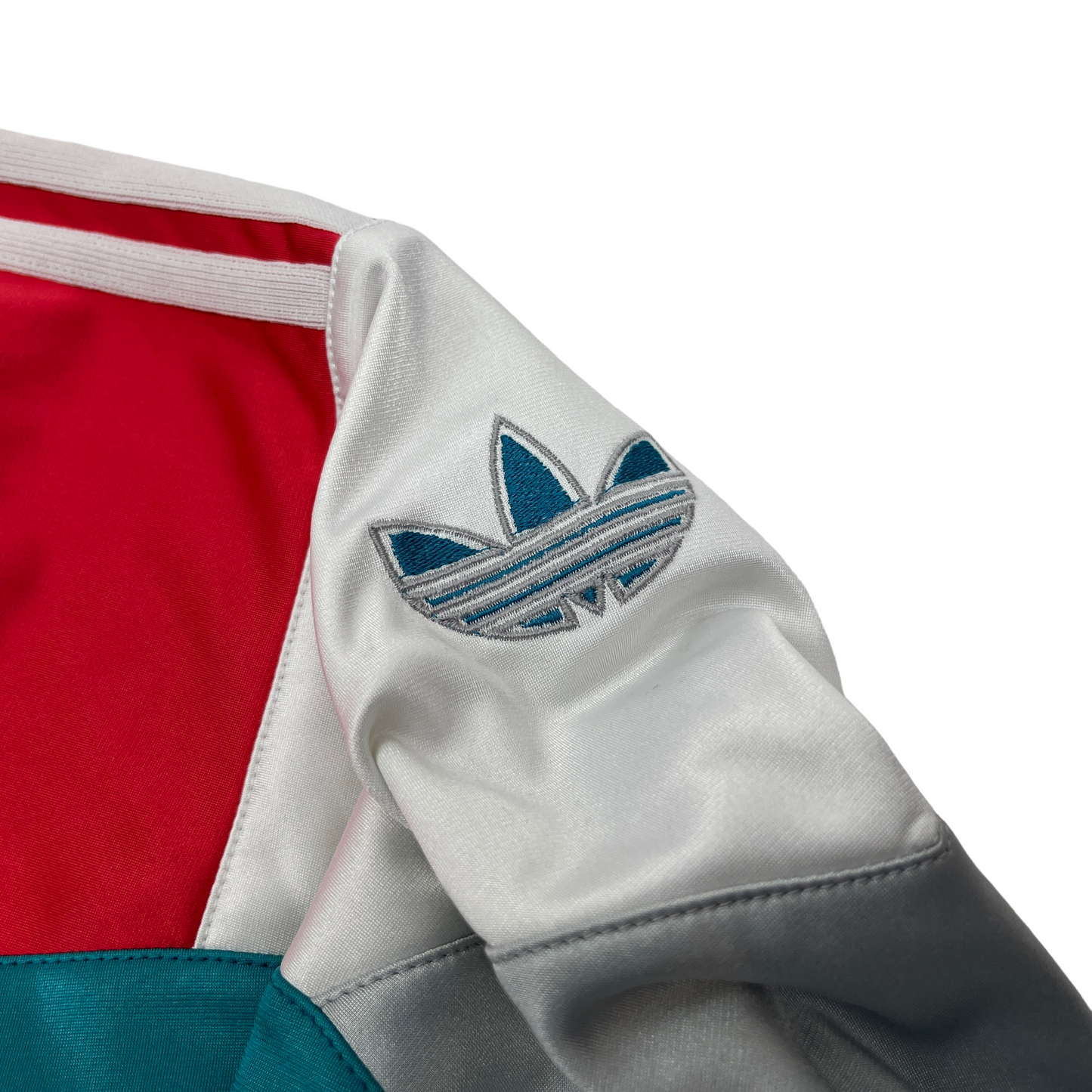 01221 Adidas 80s Tracktop