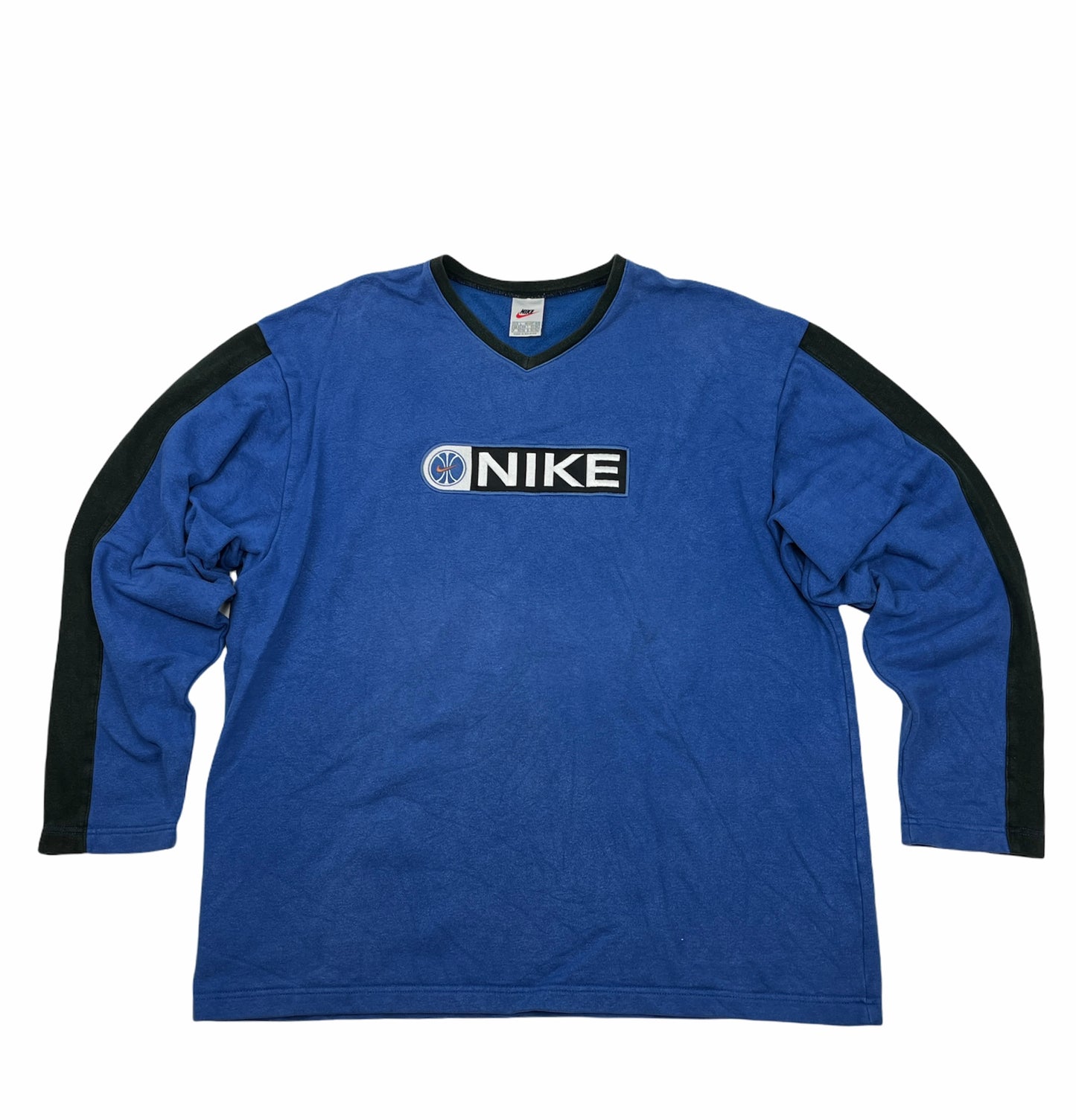 0666 Nike Vintage 90s Basketball Logo Sweater