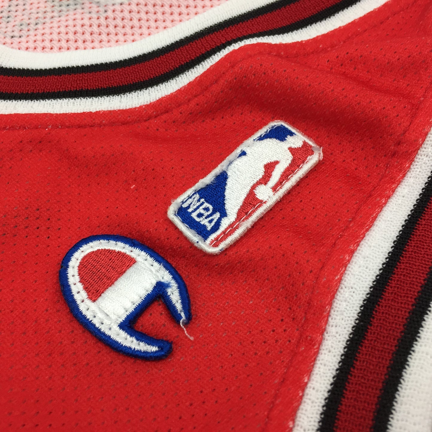 0435 Champion Vintage Chicago Bulls Noah Jersey