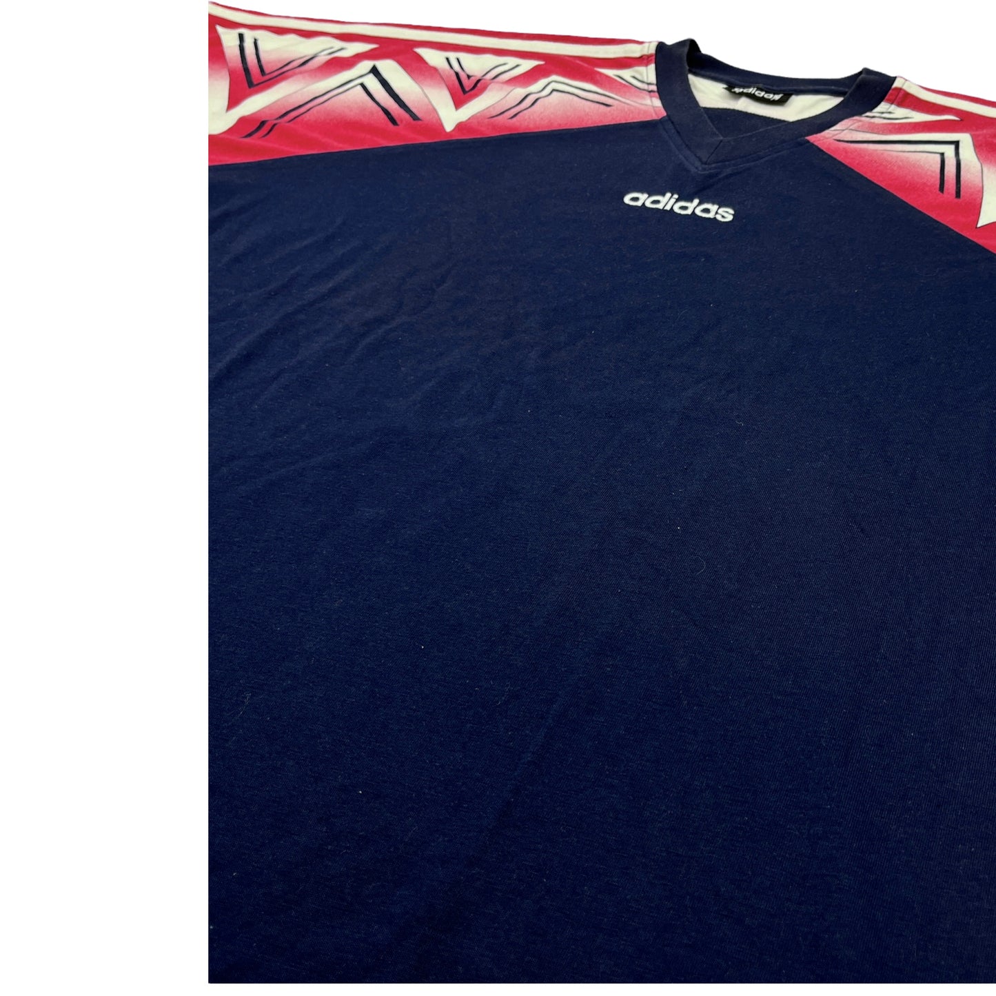 0898 Adidas 90s Tshirt