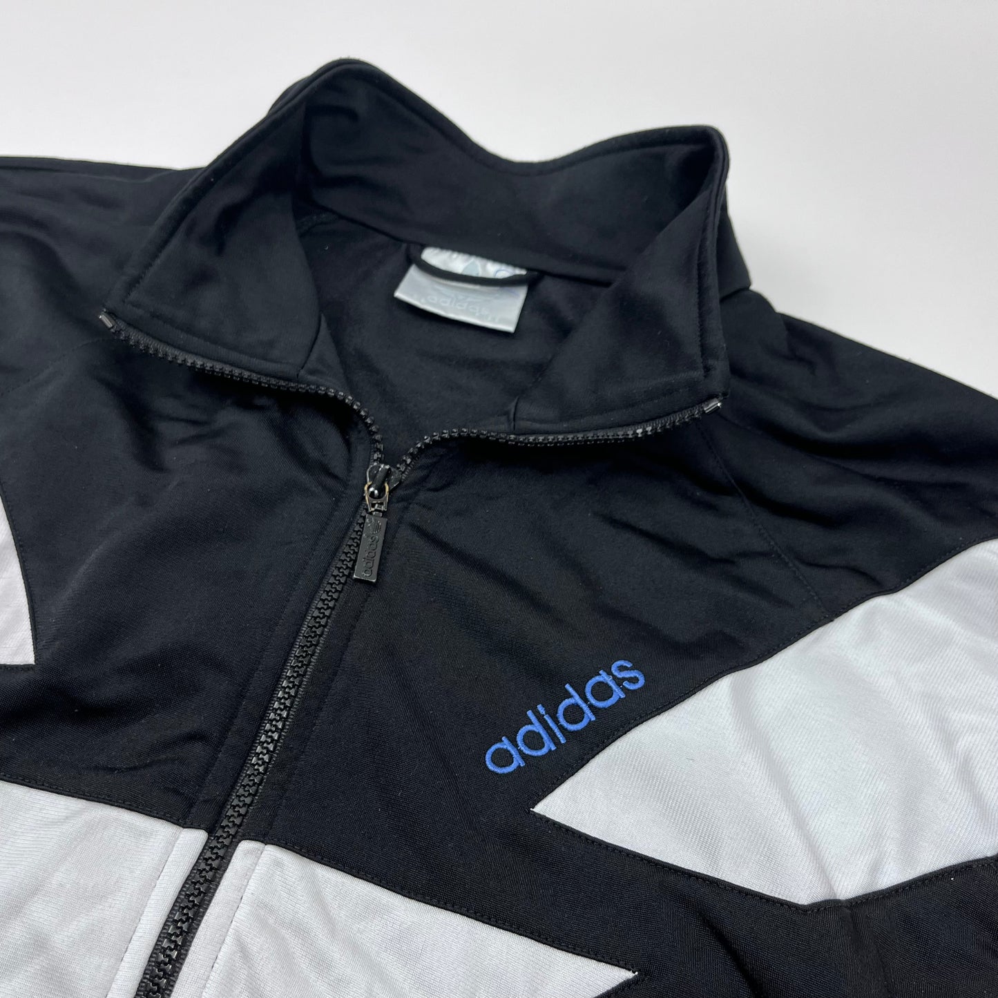 0630 Adidas Vintage 90s Tracktop