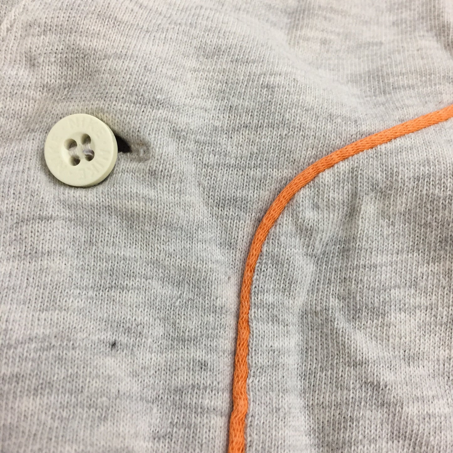 0086 Nike Vintage Button Shirt