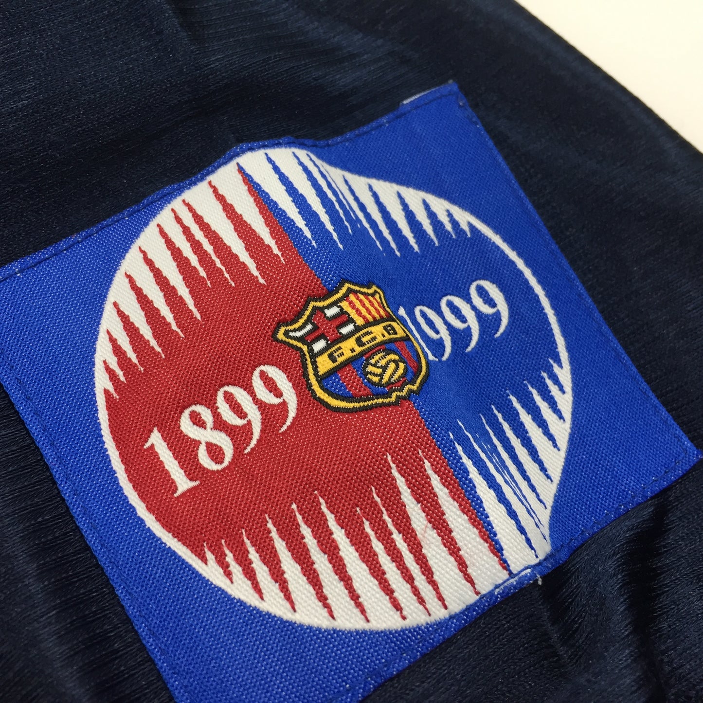 0541 Nike Vintage Bootleg FC Barcelona 98/99 Jersey