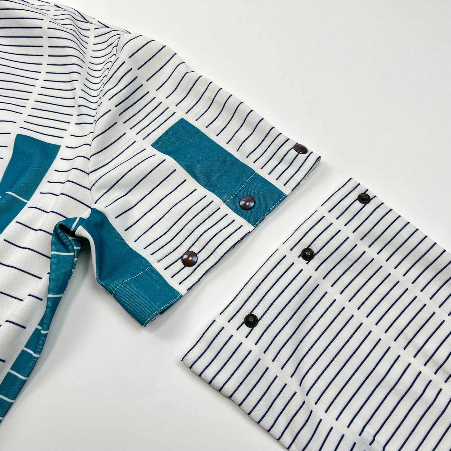 0639 Australian L‘Alpina 80s Tracktop