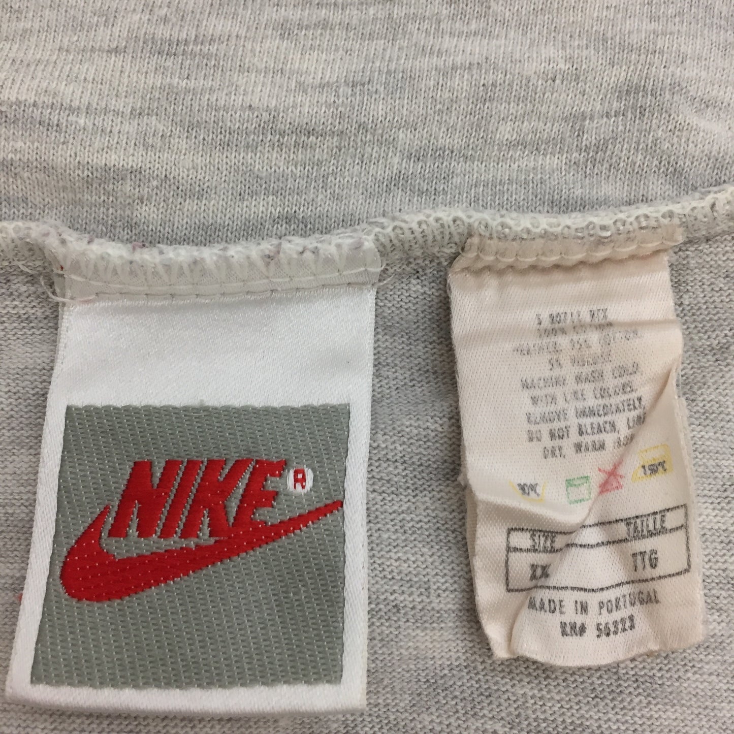 0086 Nike Vintage Button Shirt