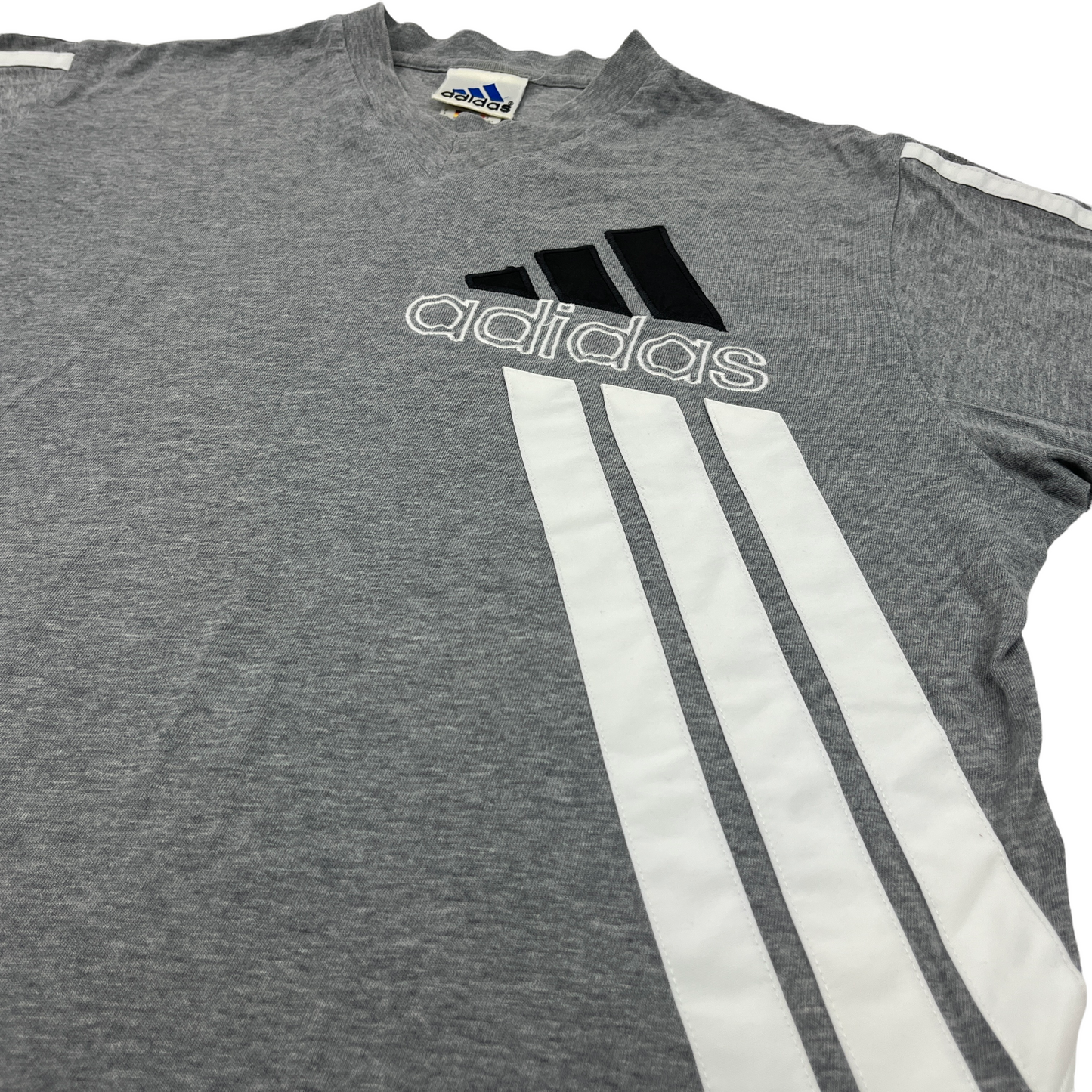 01006 Adidas Vintage 00s Tshirt