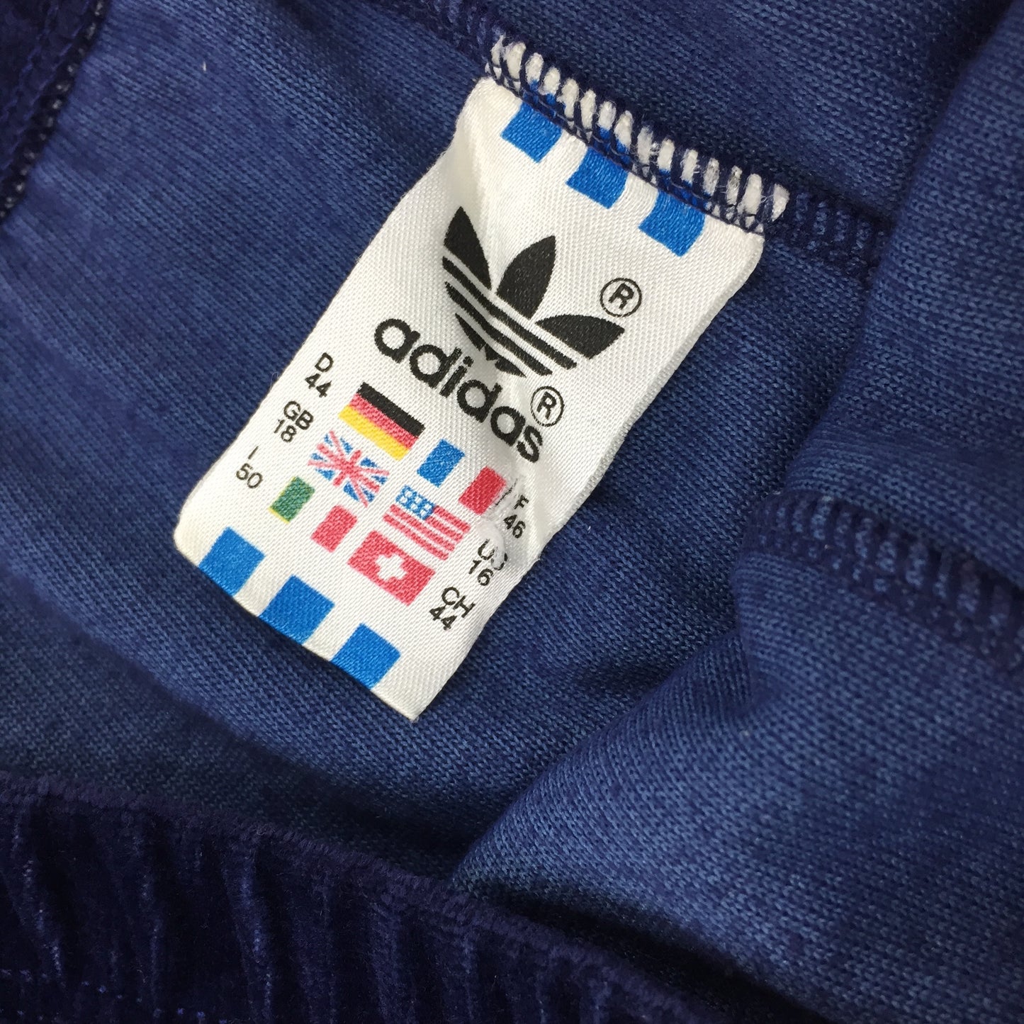 0513 Adidas Vintage 80s Terrycloth Gym-Shorts Shorts