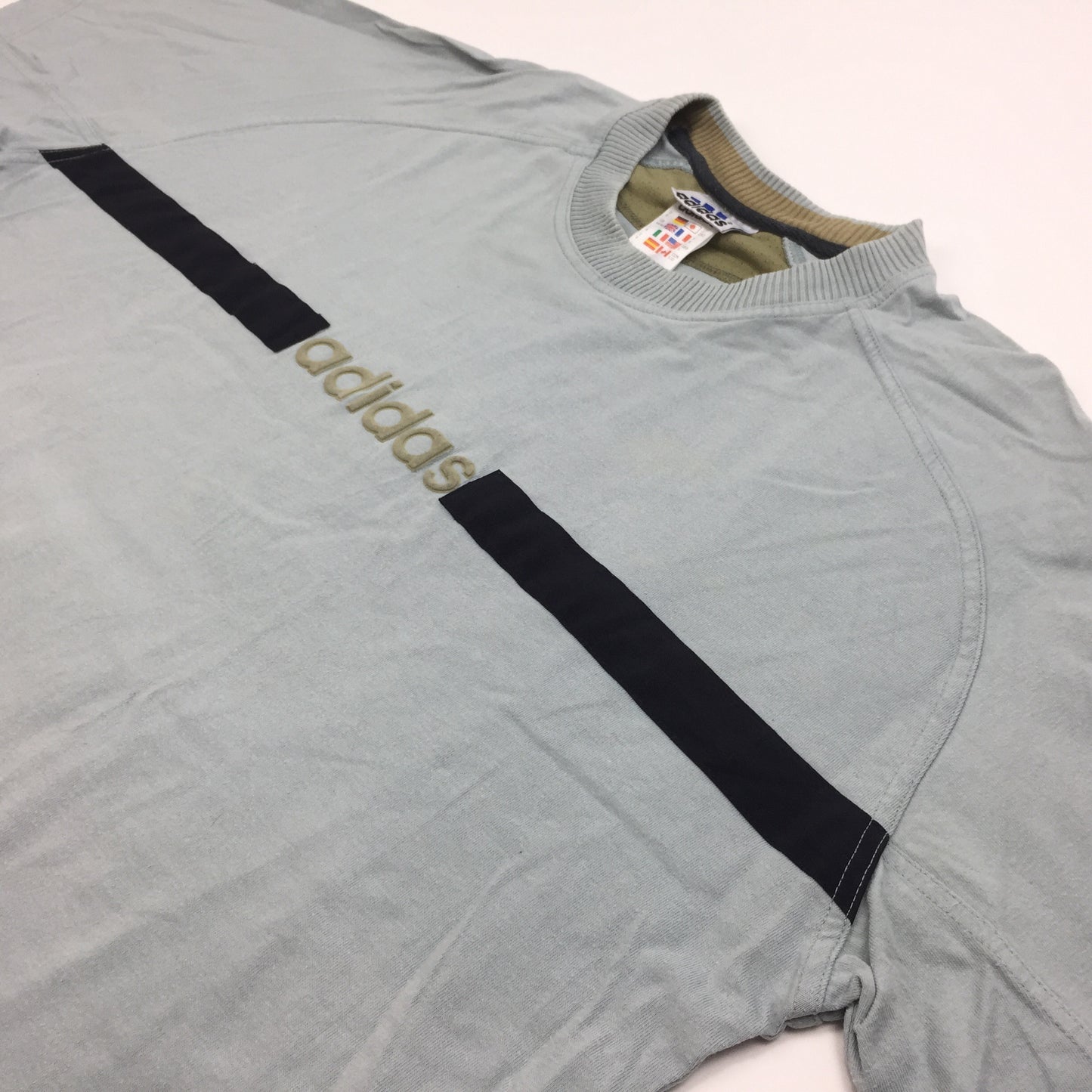 0271 Adidas Vintage Logo T-Shirt