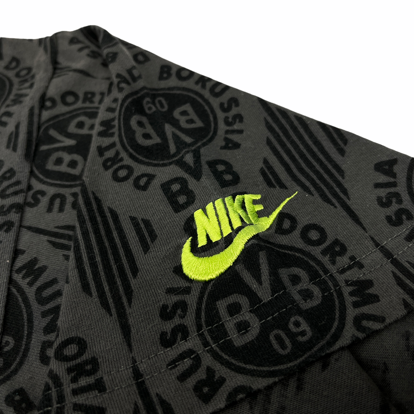0864 Nike 90s Borussia Dortmund Tshirt